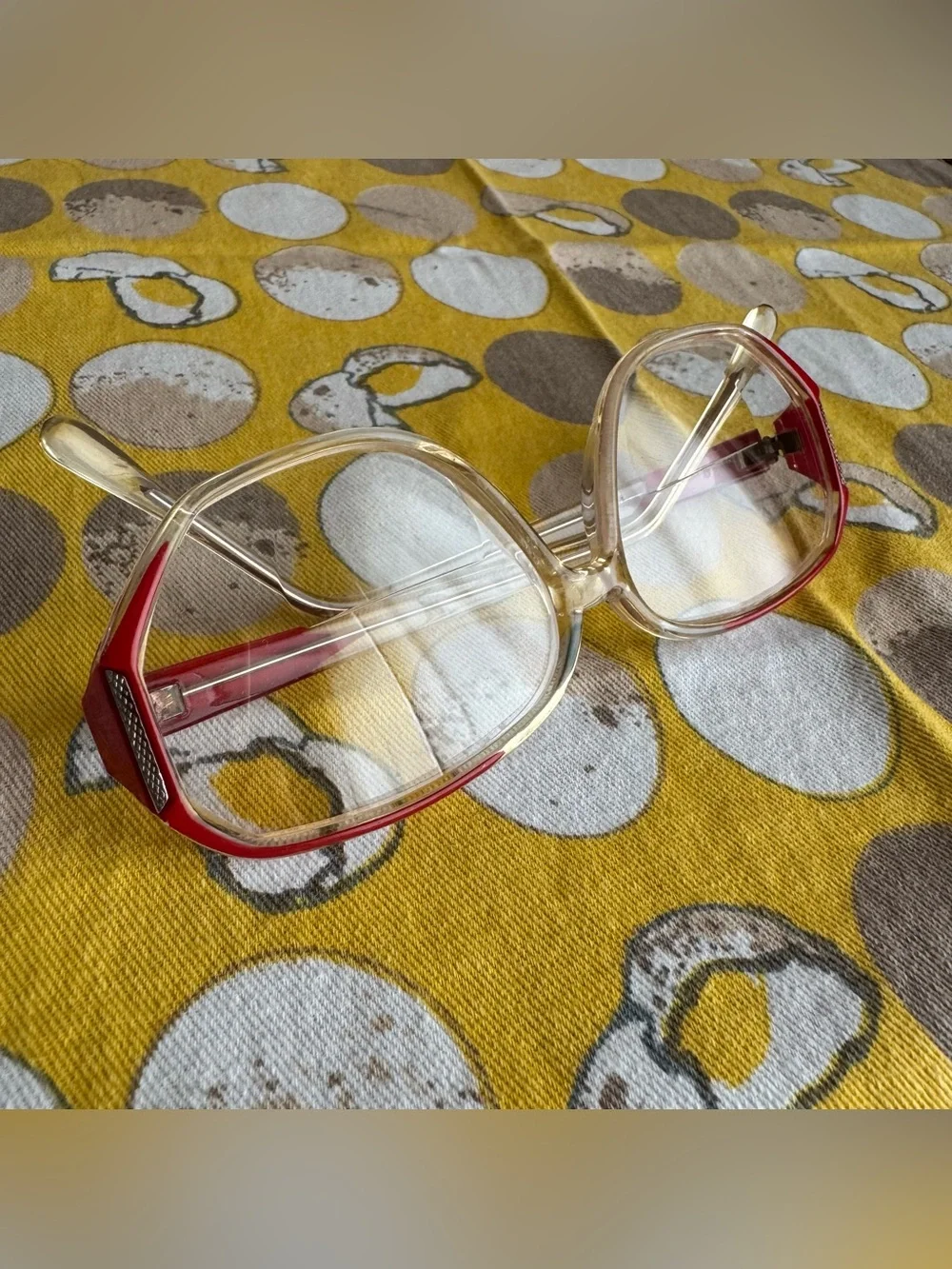 Vintage Magnivision red ombre reader glasses +2.50